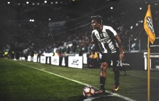 【中国体育彩票官网】神奇小子斯潘塞闪耀赛场，连续三场领跑勇士得分榜