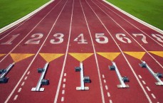 【中国体彩】德甲本世纪帽子戏法排行榜，莱万16次称王，凯恩高效跻身三甲