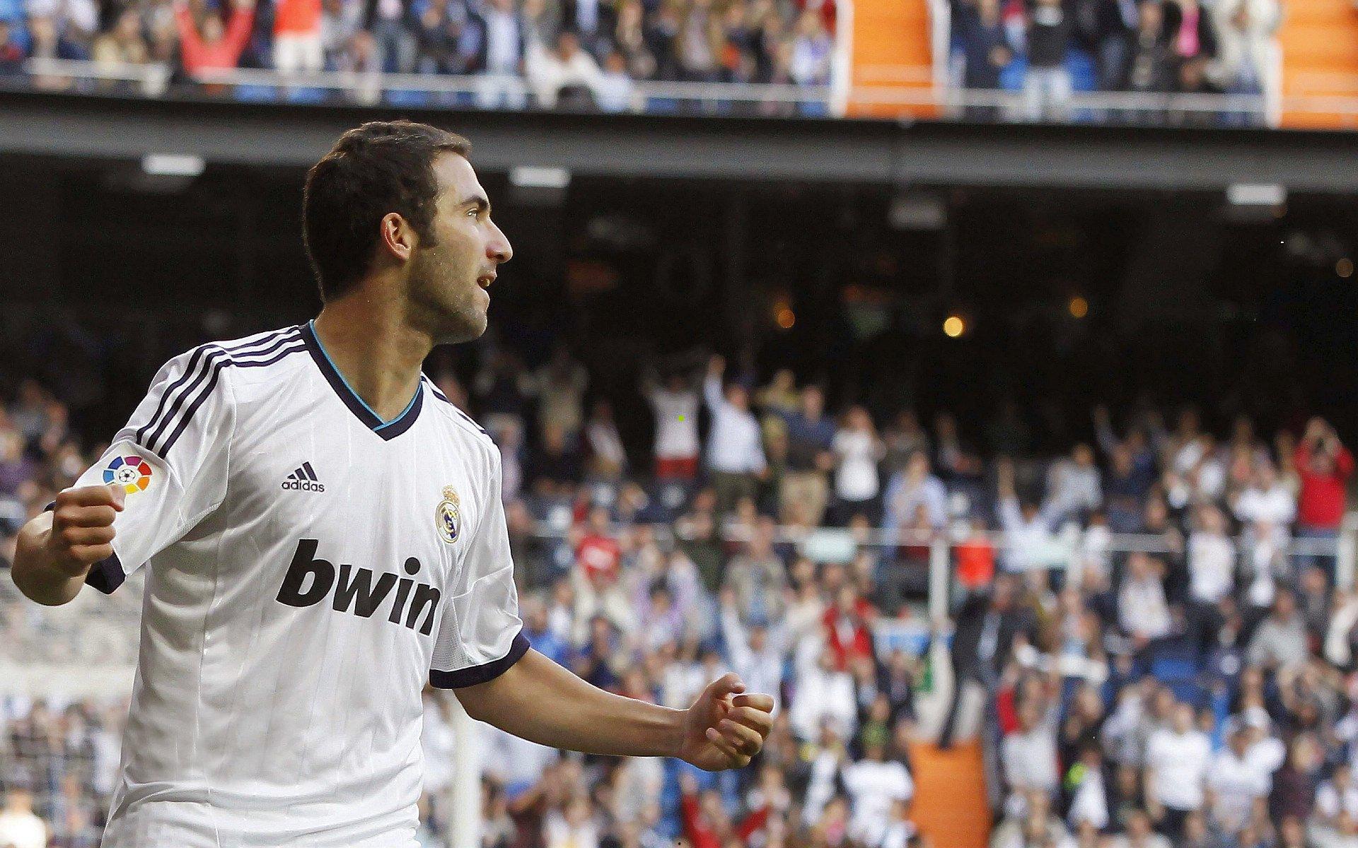 来时巨星，去时传奇，费莱尼揭示足球核心—我的作用是让队友变强